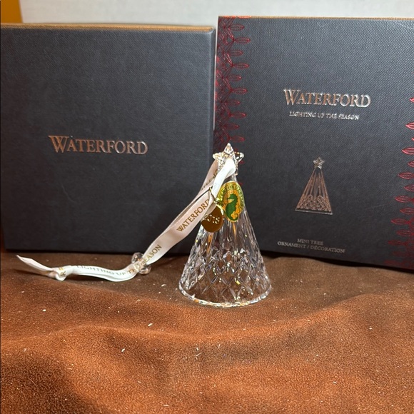 🐈‍⬛ WATERFORD 2014 Crystal MinI Tree Ornament NWT - Picture 1 of 9